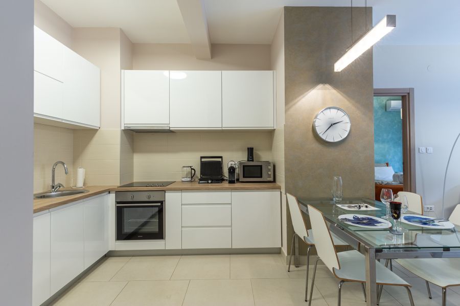 Radiant Morinj Lavander Bay Apt 3