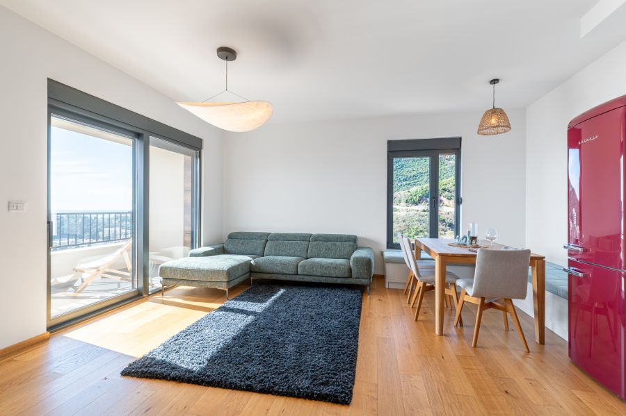 Majestic Two Bedroom Tre Apartment  1