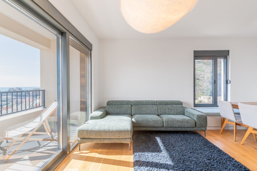 Majestic Two Bedroom Tre Apartment  2