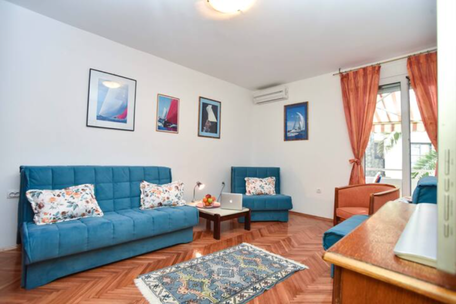 Family Apartment close to Slovenska beach 2