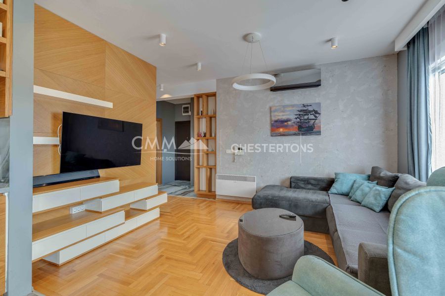 Family Two Bedroom Apartment in Budva 4