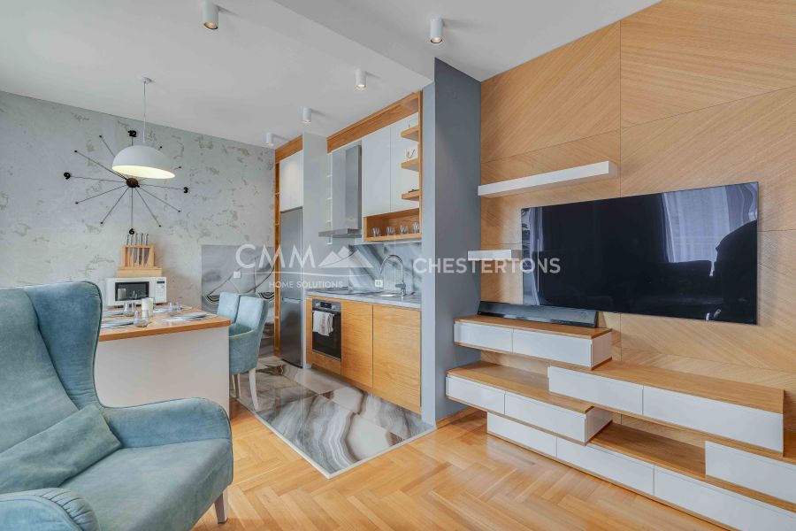 Family Two Bedroom Apartment in Budva 5