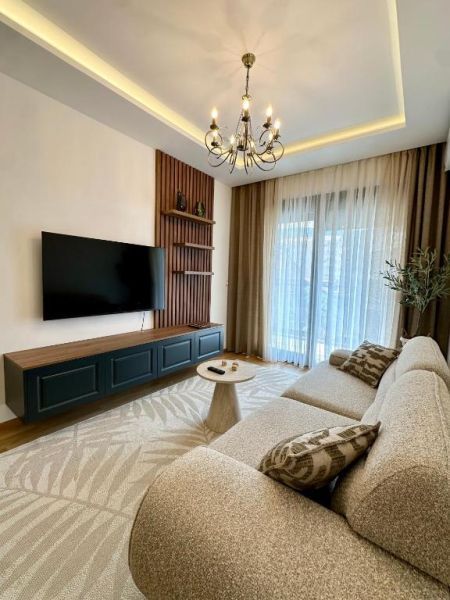 Luxury City Suite 6