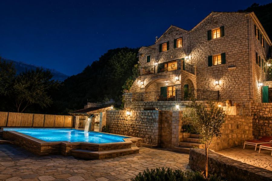 Villa Pietra Luxury Escape 3