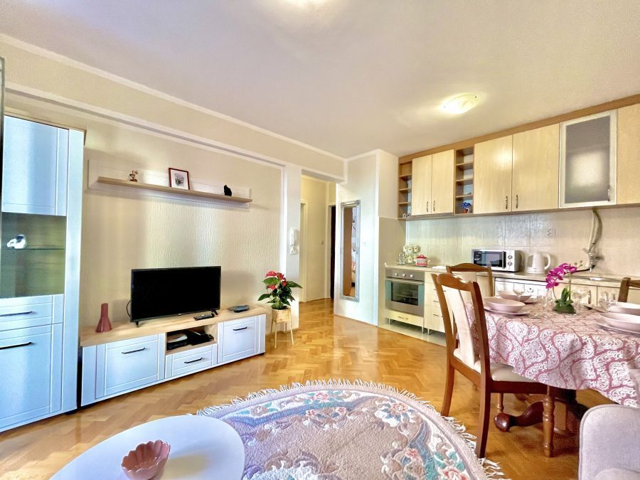 Comfort apartments near the beach 4