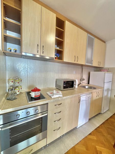 Comfort apartments near the beach 6