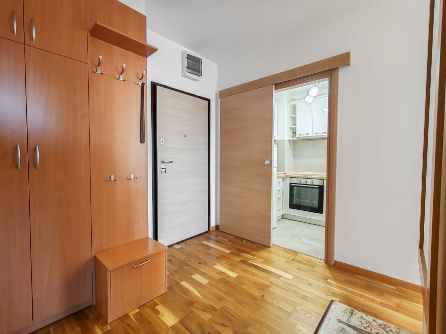 Andrey 1 bdr Apartment 2