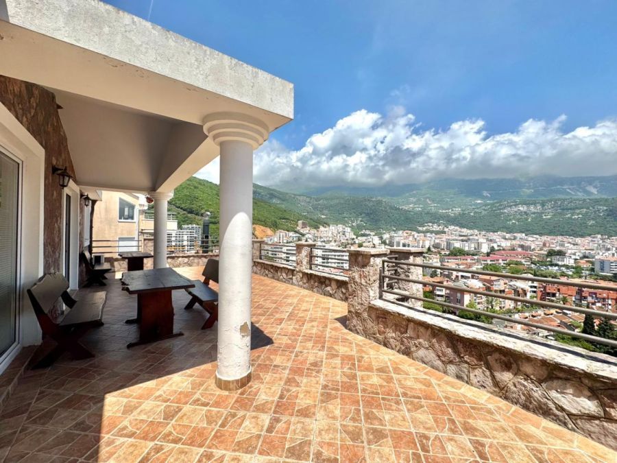 Contessa Apartments  5