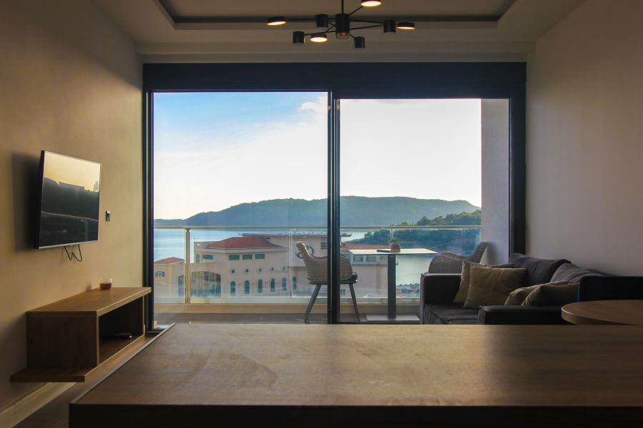 Elia Suites 1bd 3