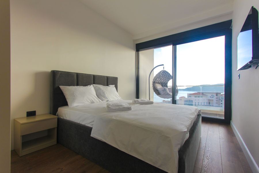 Elia Suites 1bd 5