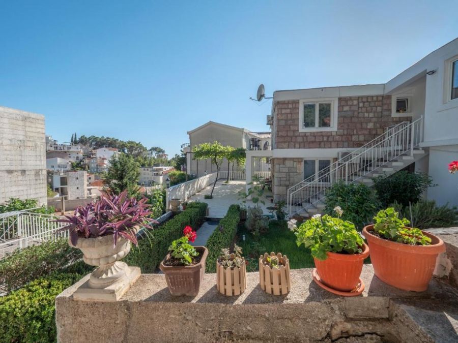 Tomy Garden House Sveti Stefan 2