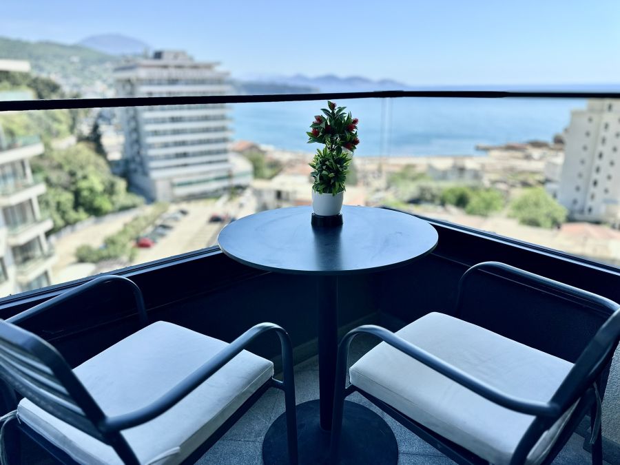 Hotel Del Medio 2