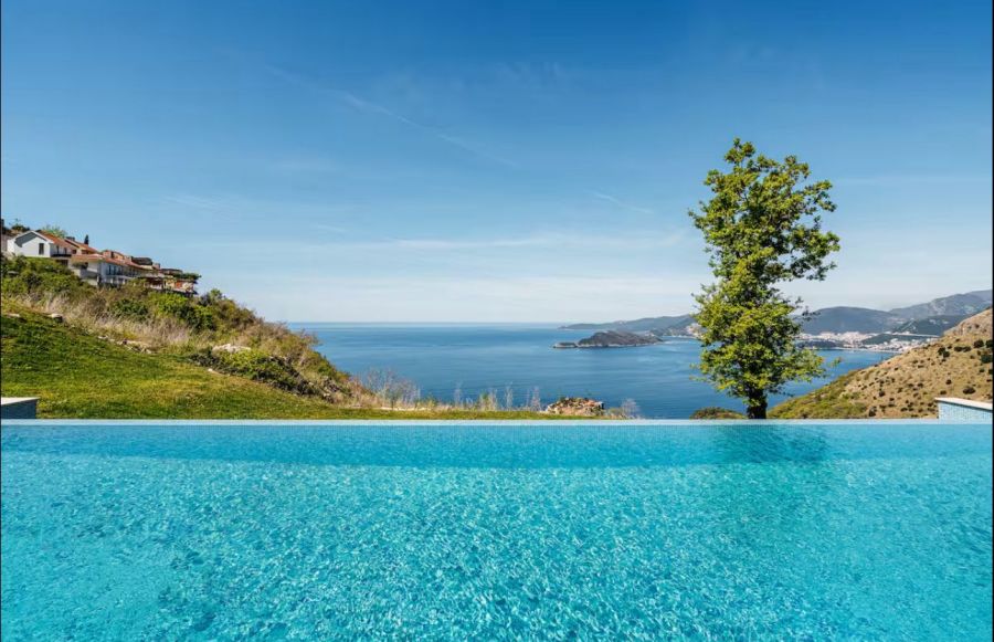 Monte Living by In Property 2