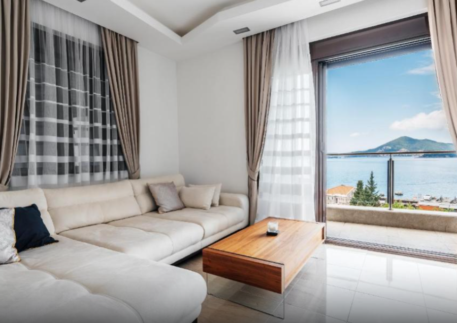 Przno Beach Apartments by In Property 1