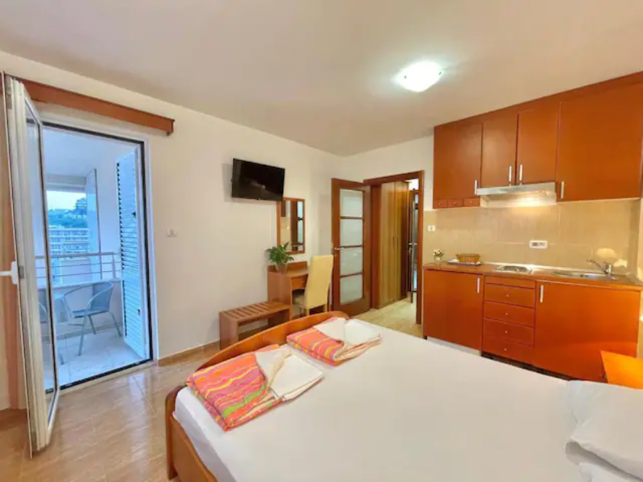 Apartments Boreta Becici 6