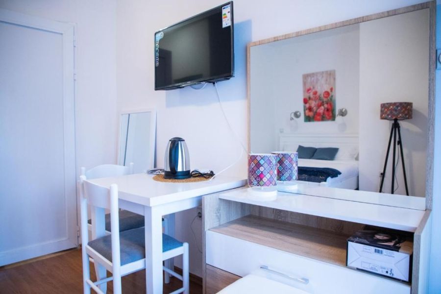 For-A Apartmani 2