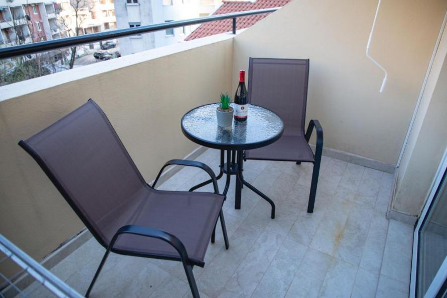 For-A Apartmani 6