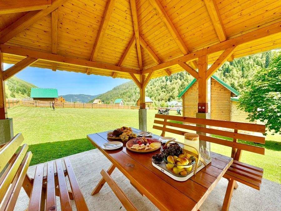 MOUNTAIN RETREAT JELOVICA 1