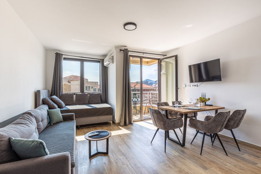Contemporary Retreat in Bečići 1bd 1