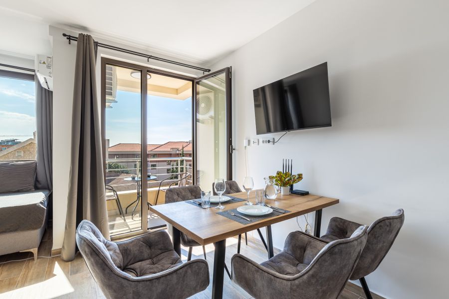 Contemporary Retreat in Bečići 1bd 2