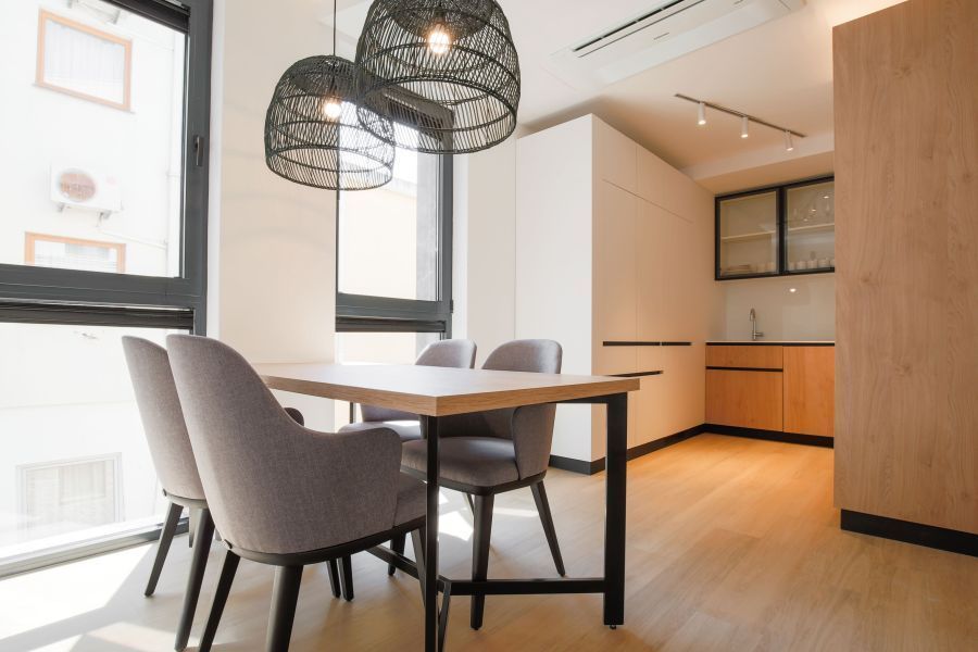 Onia Luxury 1
