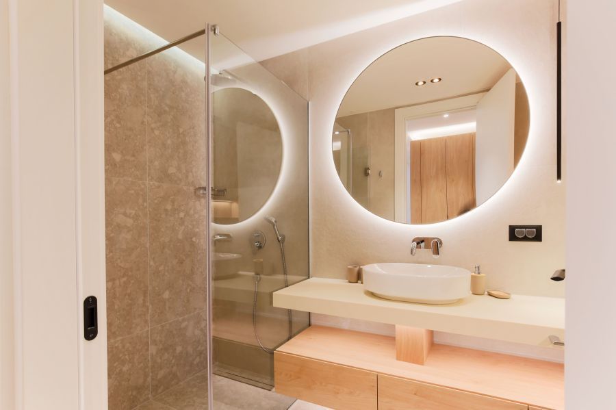 Onia Luxury 6