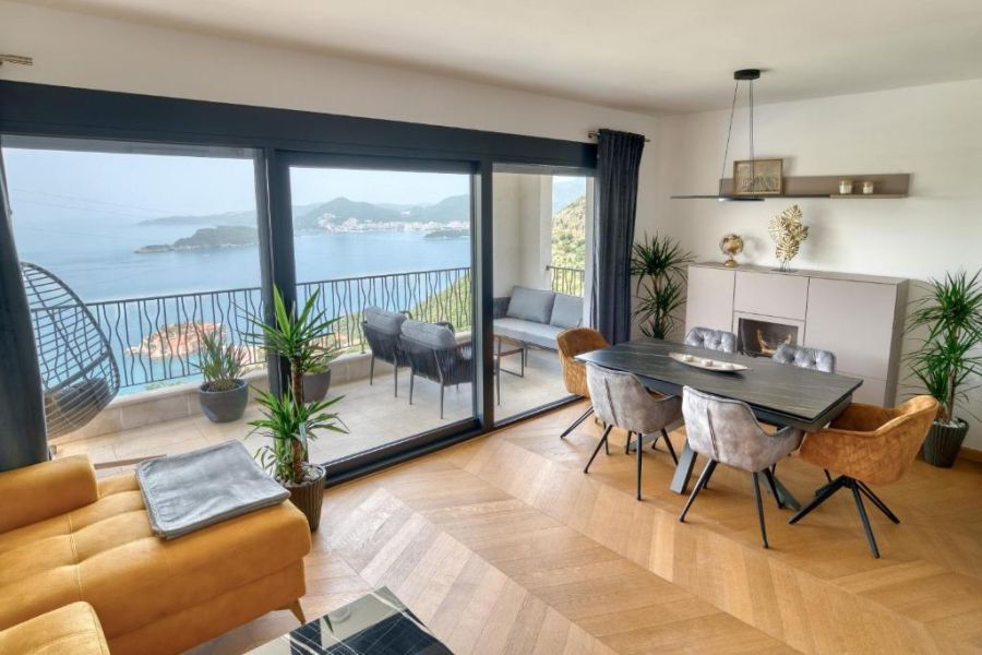 Magic Three bedroom Apartment with Sea view 3
