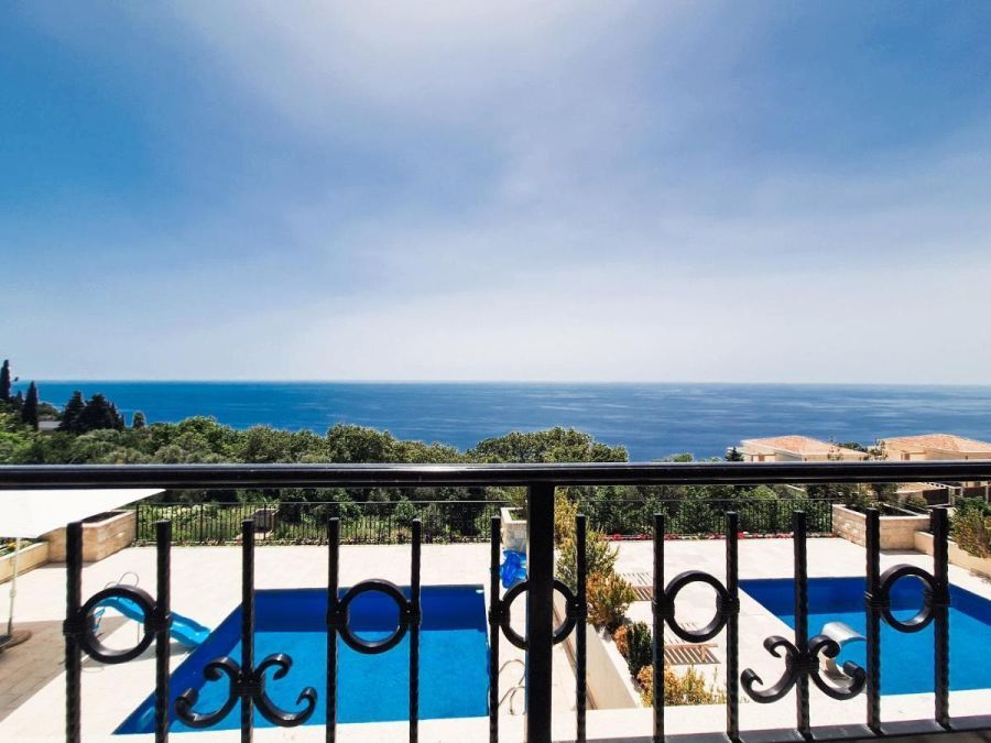 Casa Oliva Villas with Private Heated Pools and Guest Apartments-No Pool Access 1