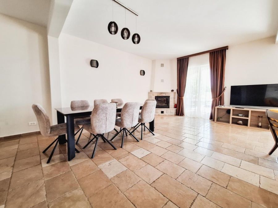 Casa Oliva Villas with Private Heated Pools and Guest Apartments-No Pool Access 2