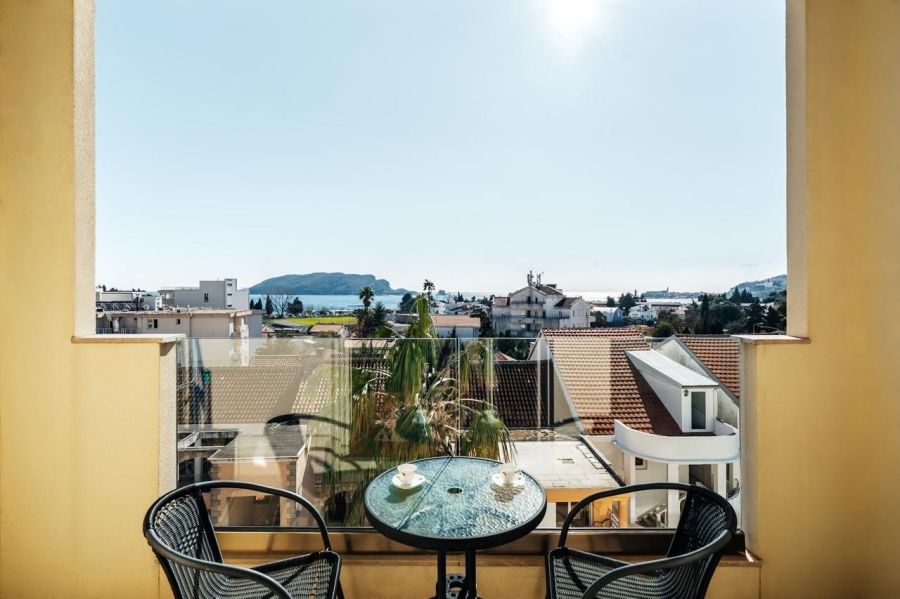 Sea-view PD38 by In Property 2