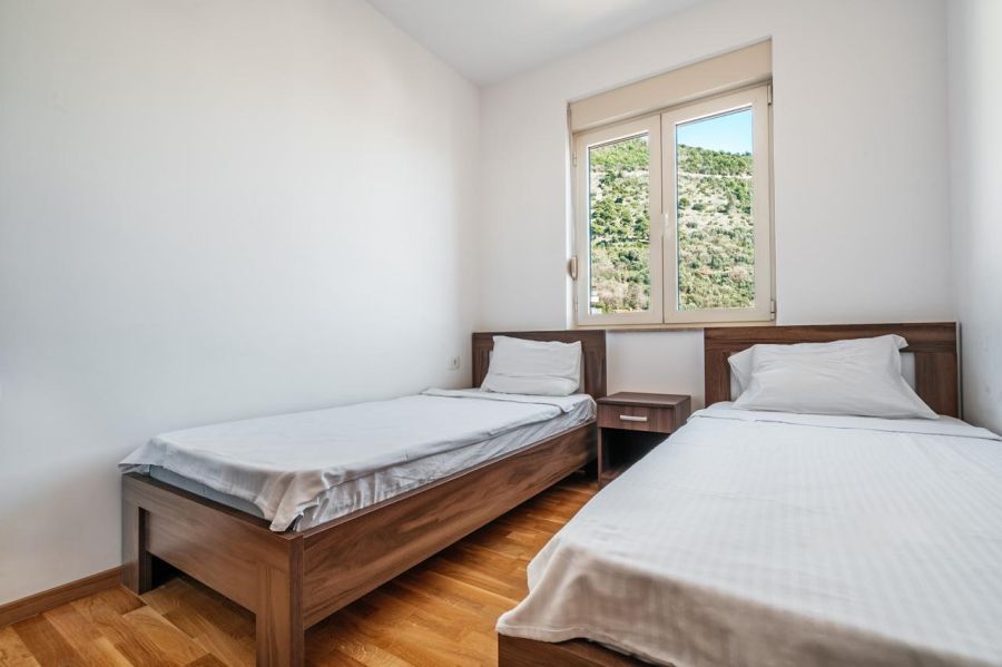 Sea-view PD38 by In Property 4