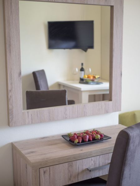 Palma Rooms & Suites Budva 4