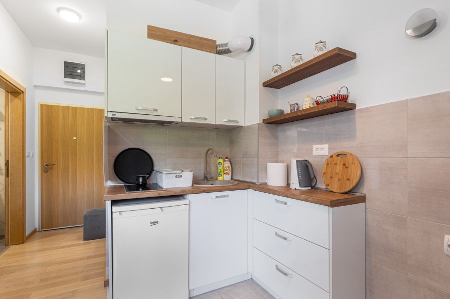 Summer Nest Studio in Becici (Eurozox) 3