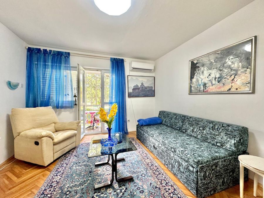 Two Bedroom Apartment Near The Slovenska Beach 3