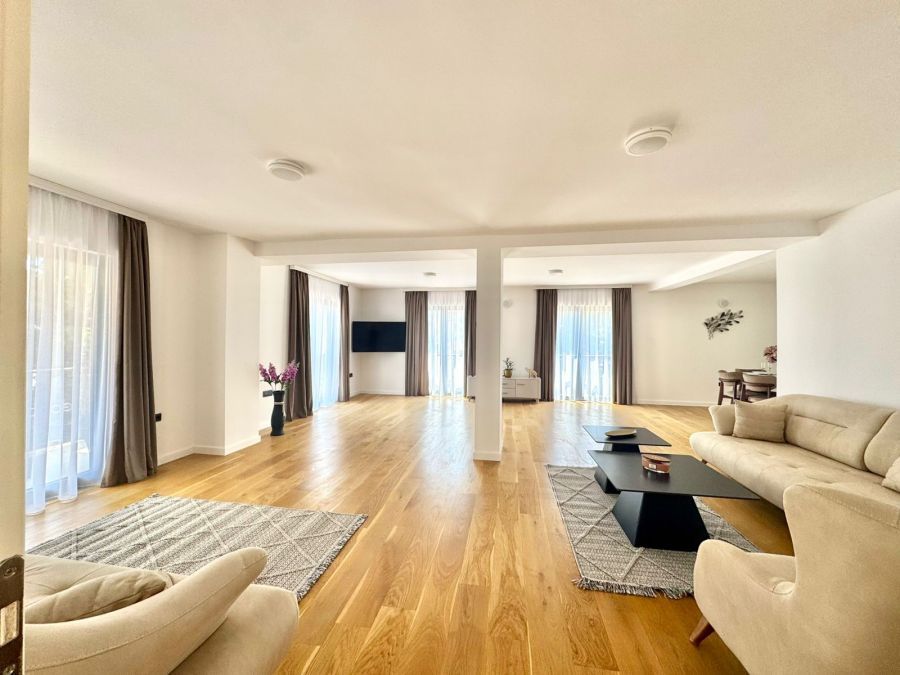 Sunny Bay Apartments 2
