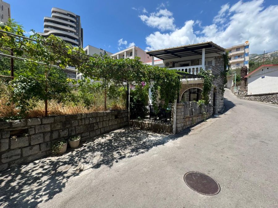 Beachfront Holiday Home Rafailovici 4