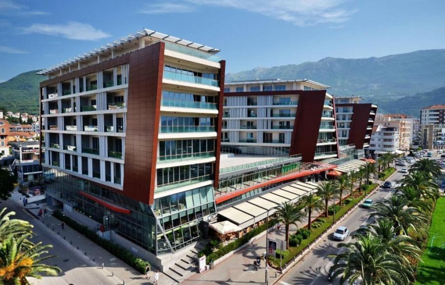 Condo Studio Plaza 1
