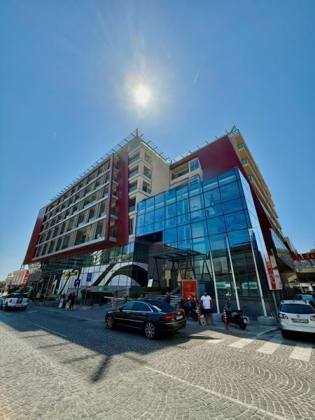 Condo Studio Plaza 2