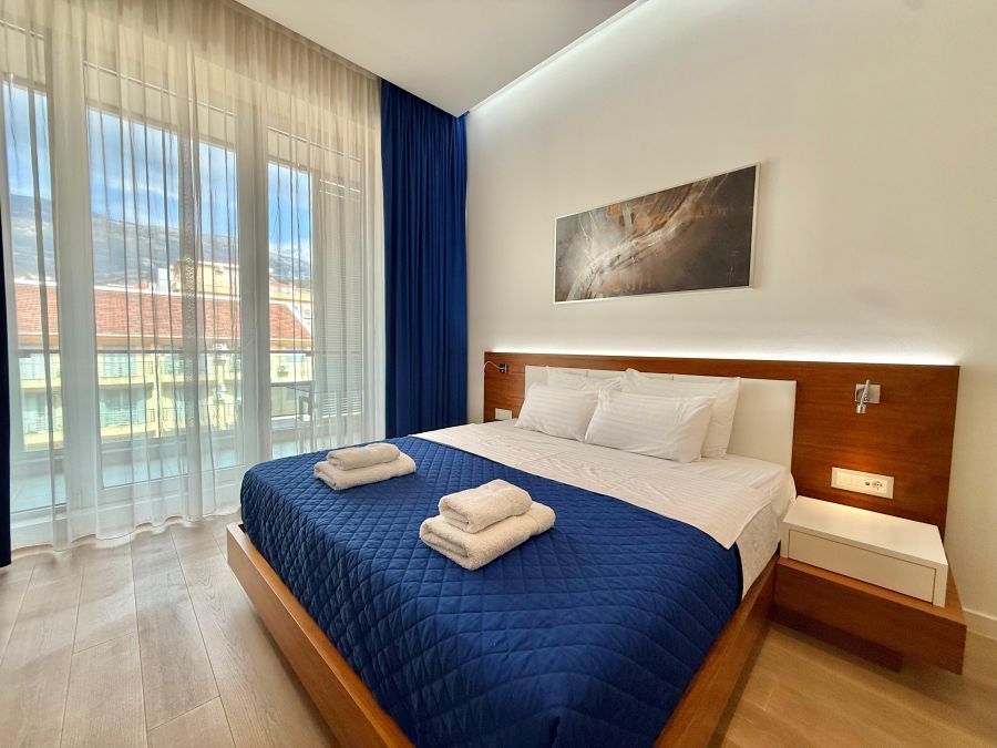 Condo Studio Plaza 6