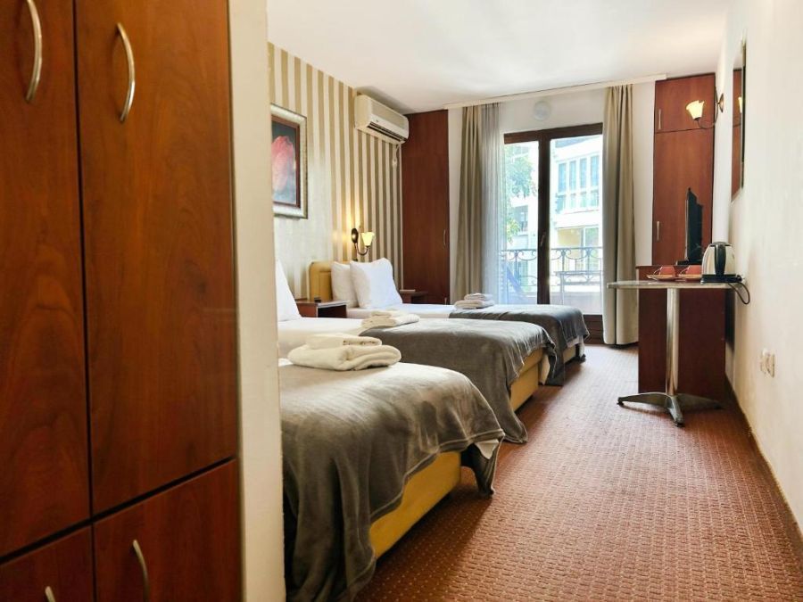 Central Hotel Budva 4