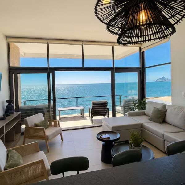 Kocoy 6-201, condominio frente al mar en Punta Península