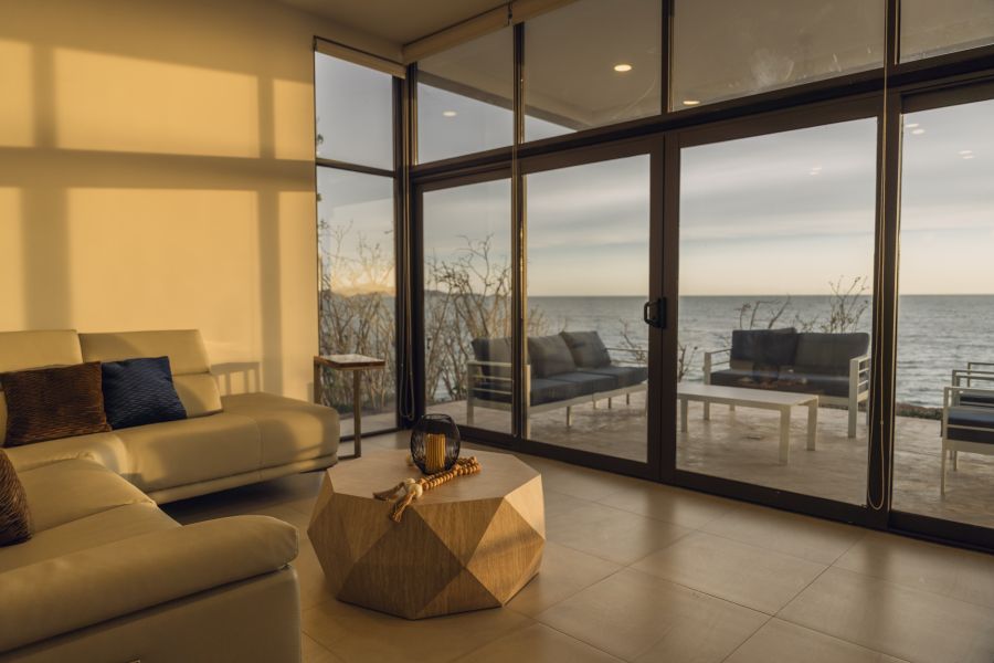 Condo Frente al Mar 6-102 en Punta Península